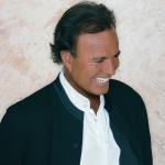 artist image Julio Iglesias La gota fria My Life: The Greatest Hits